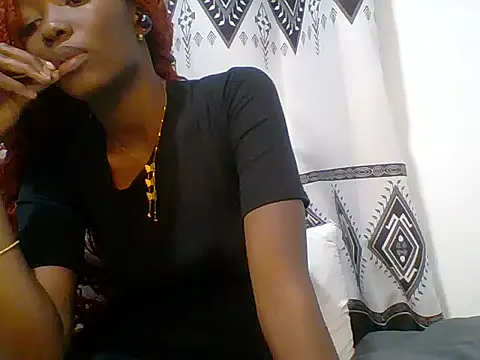 Shania loveer online show from June 29, 7:35 pm