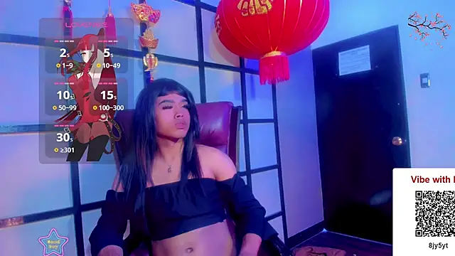 guinevere lux online show from May 23, 3:38 am