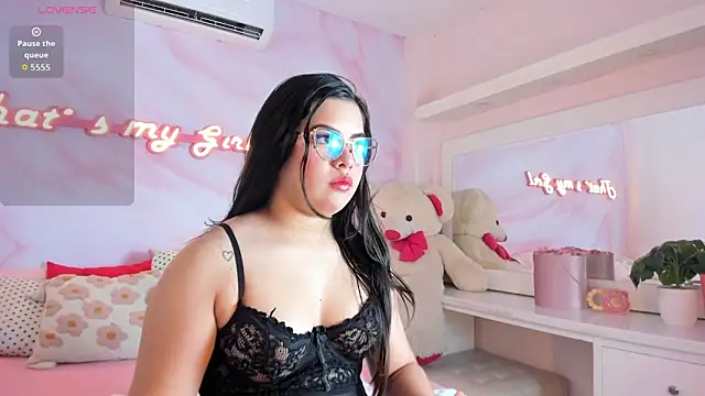 Isabella Rios  online show from May 25, 11:42 am