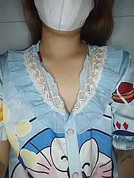 Snapshot of Nhu-babi chatting on June 27, 1:50 pm Nhu-babi online show from June 27, 1:50 pm