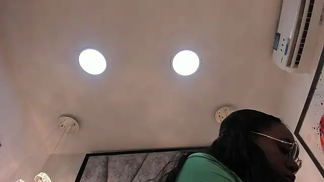 ZoeBrowns online show from July 1, 12:49 pm