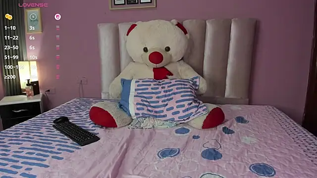 ORIANNA 21 online show from June 17, 9:14 pm