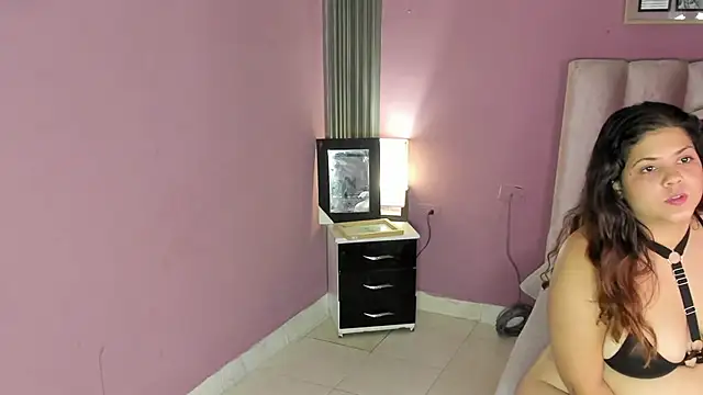 ORIANNA 21 online show from June 8, 1:28 am