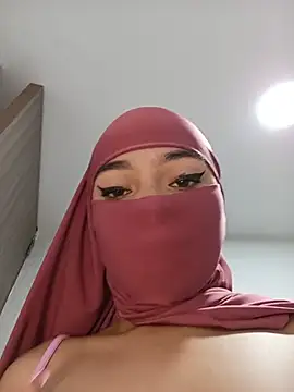 Snapshot of Samira_1 chatting on June 15, 8:19 pm Samira 1 online show from June 15, 8:19 pm