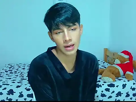 Snapshot of phuwin_bj chatting on June 14, 5:41 am phuwin bj online show from June 14, 5:41 am