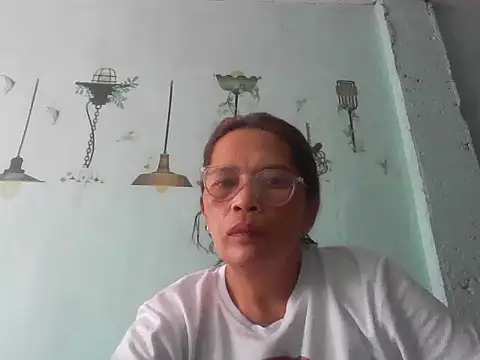 momshe2026 online show from June 14, 7:09 am
