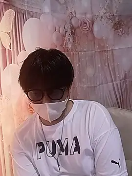 Snapshot of oni3no chatting on June 16, 8:03 am oni3no online show from June 16, 8:03 am