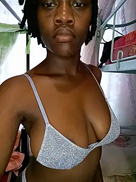 Snapshot of Paulahaze chatting on June 26, 9:26 am Paulahaze online show from June 26, 9:26 am