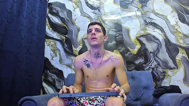 boy max latin online show from May 26, 8:51 pm