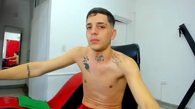 boy max latin online show from June 7, 10:26 pm
