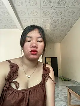 Snapshot of Suki-love chatting on June 22, 4:53 am Suki-love online show from June 22, 4:53 am