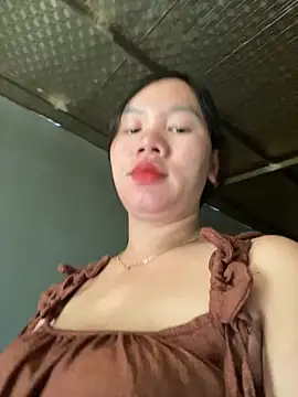 Snapshot of Suki-love chatting on June 12, 8:23 am Suki-love online show from June 12, 8:23 am