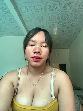 Snapshot of Suki-love chatting on June 27, 5:35 am Suki-love online show from June 27, 5:35 am