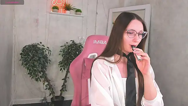 Snapshot of Alexa_Carte chatting on June 26, 9:26 am Alexa Carte online show from June 26, 9:26 am