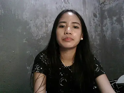 young sophieee online show from June 3, 4:57 am