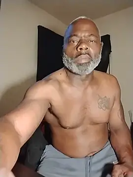 Snapshot of Tremainebigg chatting on June 8, 9:10 am Tremainebigg online show from June 8, 9:10 am