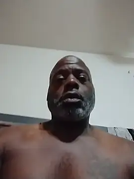 Snapshot of Tremainebigg chatting on July 9, 8:41 pm Tremainebigg online show from July 9, 8:41 pm
