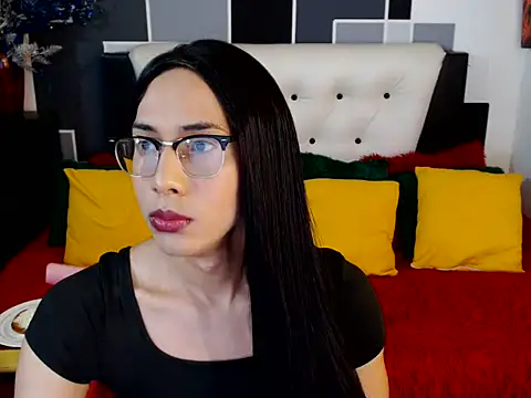 stephanie dollss online show from May 26, 3:54 pm