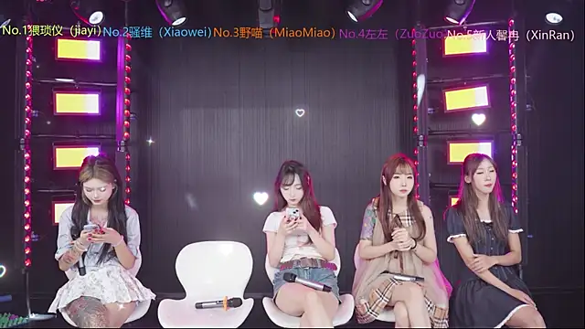 Snapshot of YDHY-girl-08 chatting on July 17, 9:39 am YDHY-girl-08 online show from July 17, 9:39 am