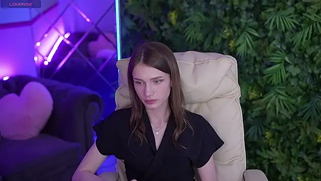 SophiaDream  online show from May 21, 5:38 am