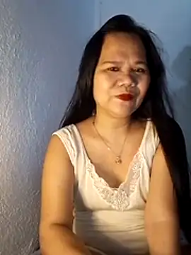 missLiLy07 online show from May 22, 7:06 am
