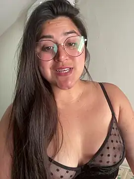 Snapshot of morena95_ chatting on July 14, 6:14 pm morena95 online show from July 14, 6:14 pm