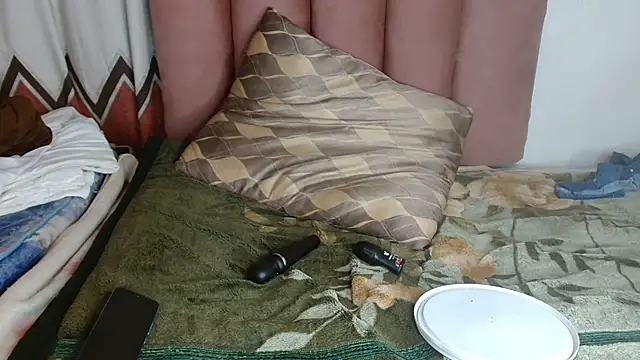 Round Booty Ebony online show from July 5, 4:36 pm