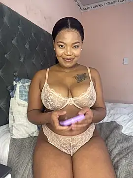 nothileenhle online show from June 28, 10:21 am