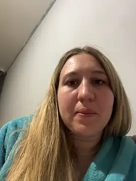 MarieHeartt online show from May 27, 5:31 pm