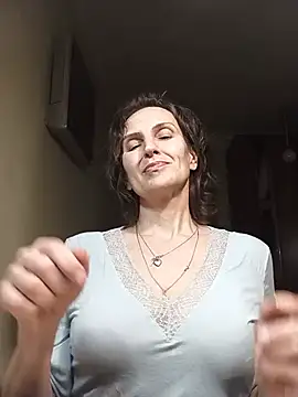 Alene Lorrie online show from May 24, 8:31 pm