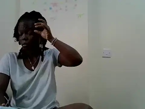 Snapshot of ebonycurvedass chatting on June 20, 11:04 am ebonycurvedass online show from June 20, 11:04 am