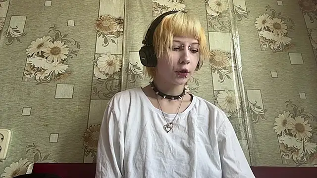 FatimahFroman online show from May 21, 9:39 am