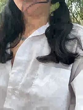 is petite online show from June 24, 6:28 pm