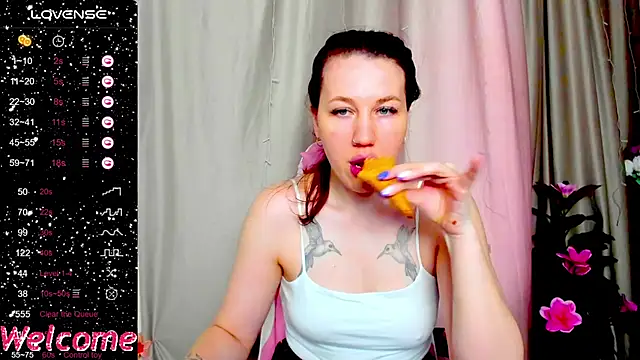 Arya Curves online show from June 11, 2:53 am