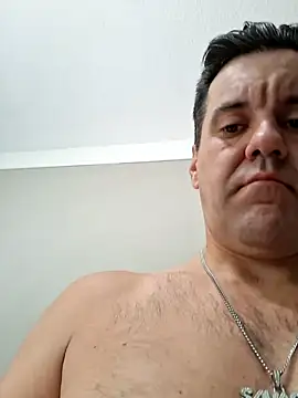 ELVISPRESI online show from June 19, 9:31 pm