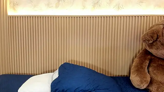 Snapshot of Manuela-hot chatting on July 2, 7:31 pm Manuela-hot online show from July 2, 7:31 pm