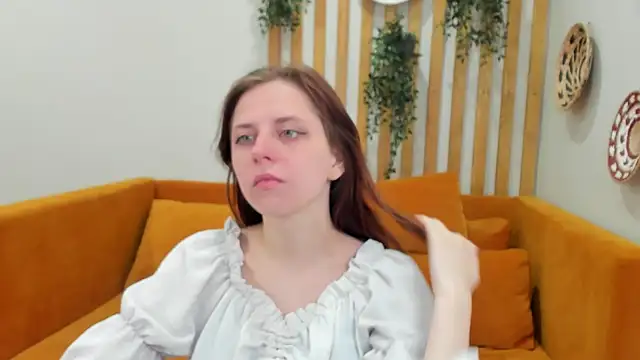 FreyaVeys online show from June 20, 5:12 am