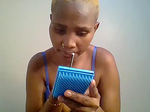 Snapshot of Bubble_ghurlm chatting on June 15, 8:03 am Bubble ghurlm online show from June 15, 8:03 am