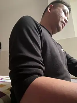 MRhuang007 online show from May 25, 7:18 am