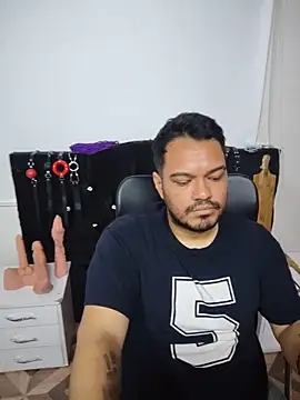 -AlejandroT- online show from May 20, 8:28 pm