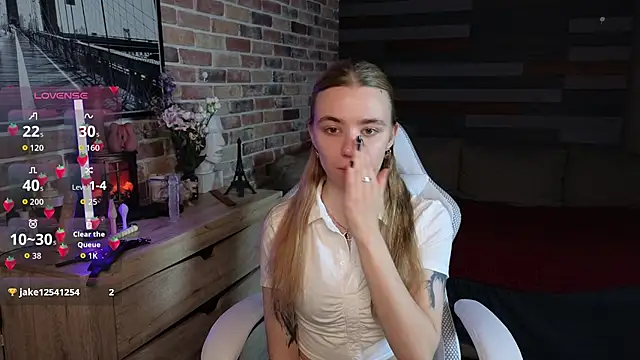 eva swetty online show from June 2, 9:15 pm