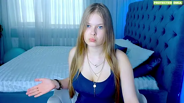 Snapshot of Helena_TVS chatting on July 7, 9:46 am Helena TVS online show from July 7, 9:46 am