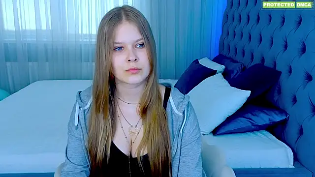 Snapshot of Helena_TVS chatting on May 25, 9:41 am Helena TVS online show from May 25, 9:41 am