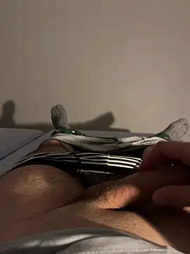 italcamohot22 online show from May 20, 11:02 pm