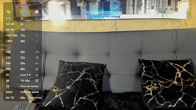 Snapshot of liiilyrose chatting on June 15, 2:06 pm liiilyrose online show from June 15, 2:06 pm