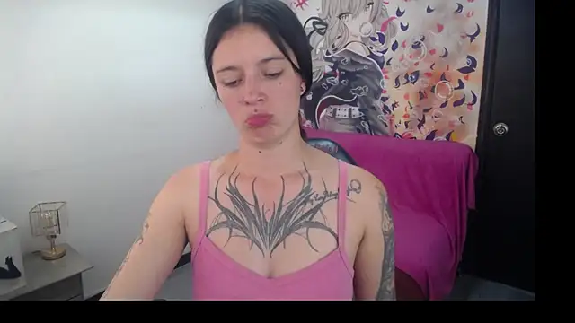 Lucia evans22 online show from June 17, 8:52 pm