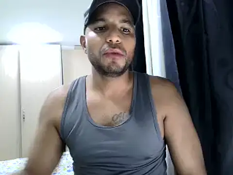 Snapshot of Bruno_vip chatting on May 30, 12:28 am Bruno vip online show from May 30, 12:28 am