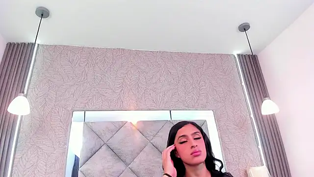 LilithDesire  online show from June 25, 7:08 pm