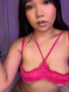 Snapshot of maria_lunag chatting on June 19, 2:28 am maria lunag online show from June 19, 2:28 am