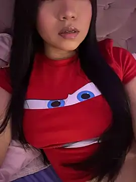 Snapshot of maria_lunag chatting on June 25, 2:20 am maria lunag online show from June 25, 2:20 am